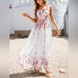 Floral Print V-Neck Maxi Dress
